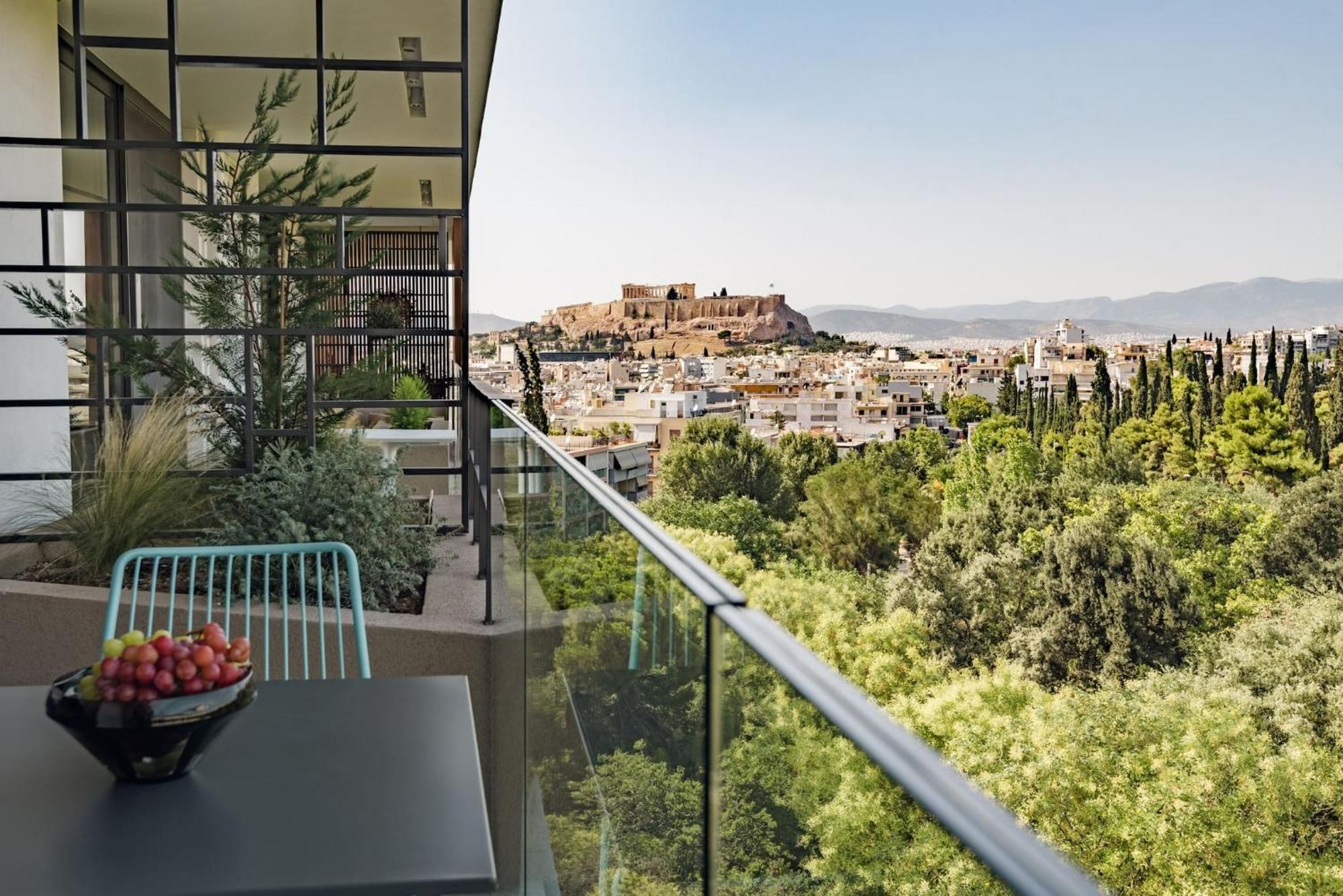 Urban Apt With Stunning Acropolis View & Roofdeck Αθήνα Εξωτερικό φωτογραφία