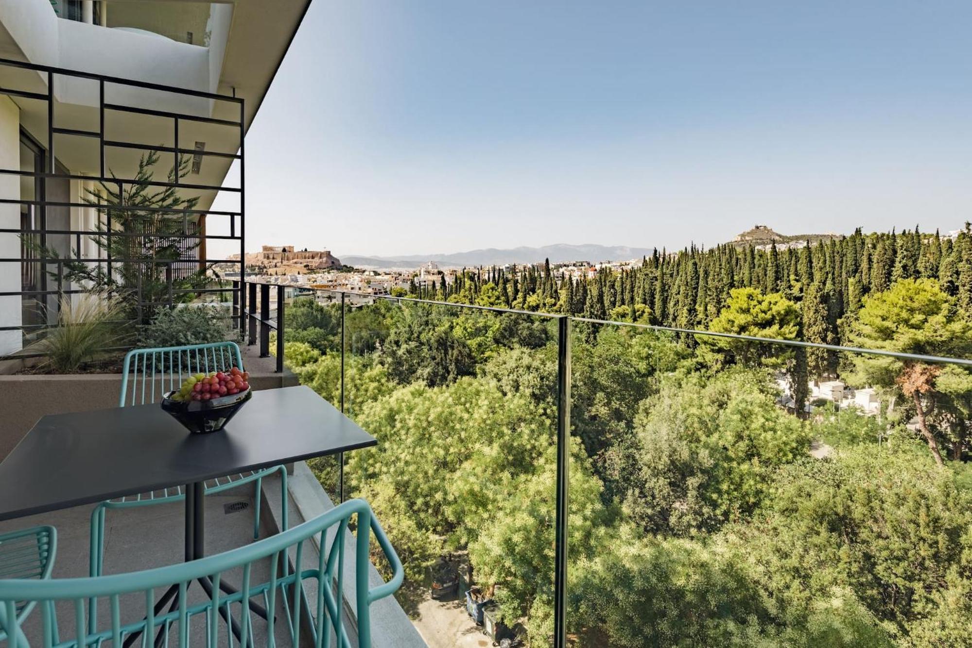 Urban Apt With Stunning Acropolis View & Roofdeck Αθήνα Εξωτερικό φωτογραφία
