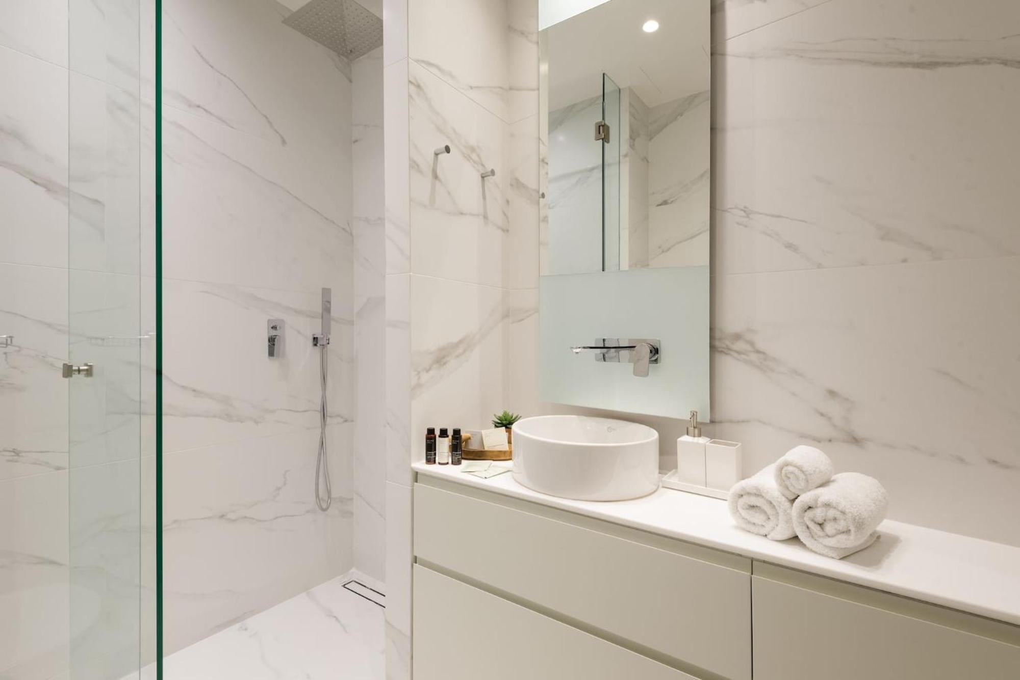 Urban Apt With Stunning Acropolis View & Roofdeck Αθήνα Εξωτερικό φωτογραφία