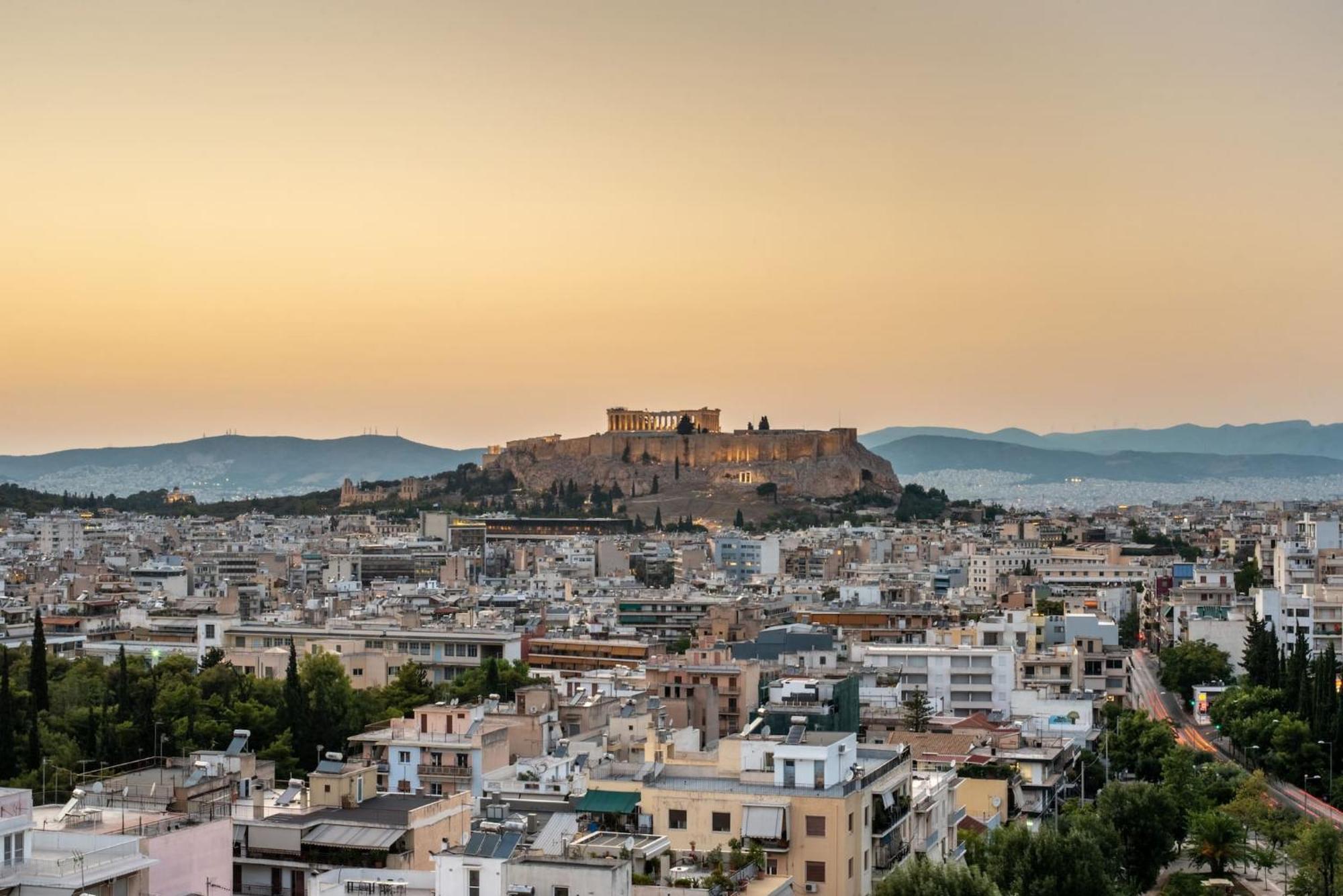 Urban Apt With Stunning Acropolis View & Roofdeck Αθήνα Εξωτερικό φωτογραφία